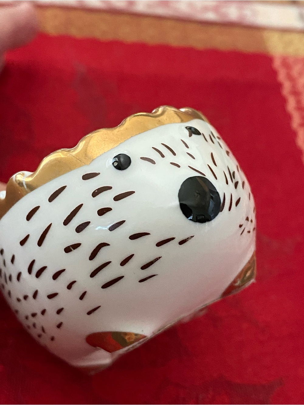Hedgehog Jewelry Trinket Bowl Ceramic White & Gold - Decorative Dish - Picture 5 of 7